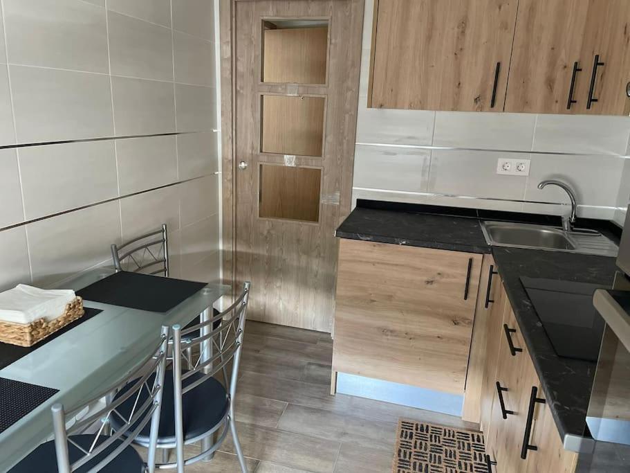 Adoracte 4 Mieres Apartamentos Eksteriør billede
