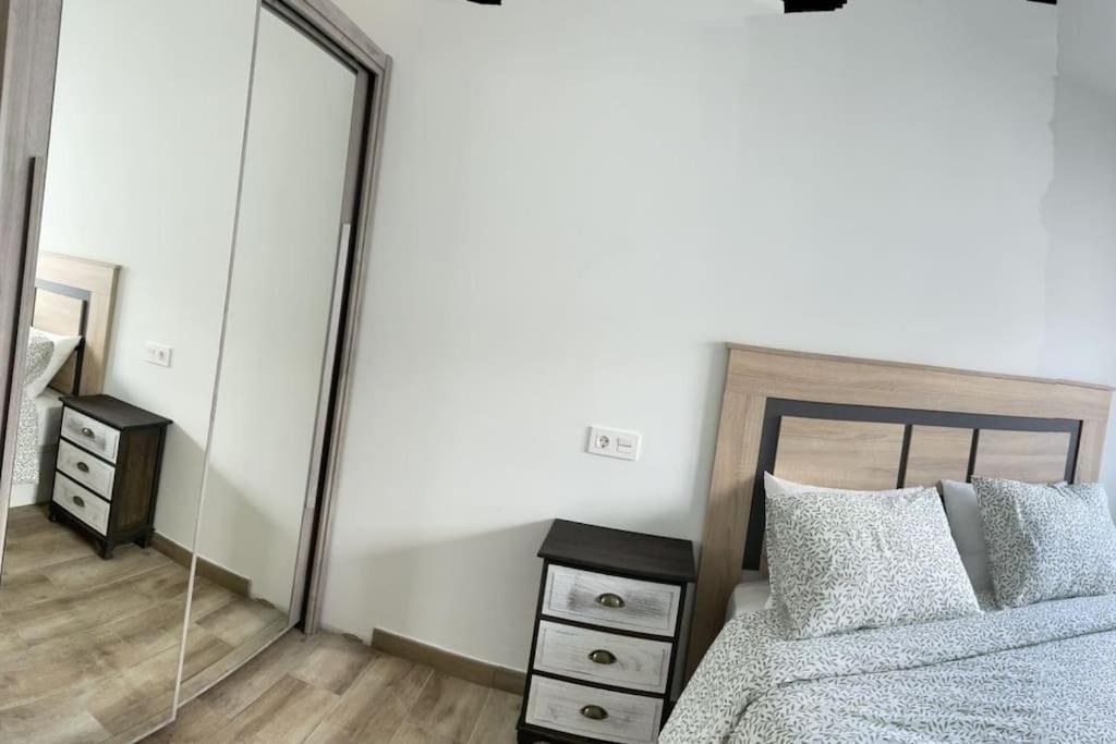 Adoracte 4 Mieres Apartamentos Eksteriør billede